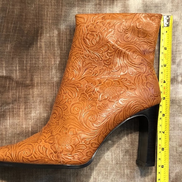 Newport News Carmel Colored Tooled Leather Boots - Picture 7 of 10